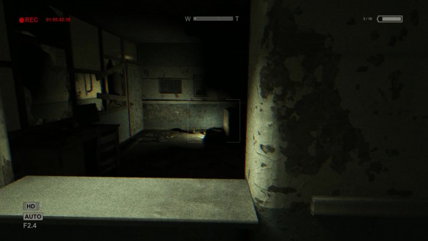 outlast_male_ward27