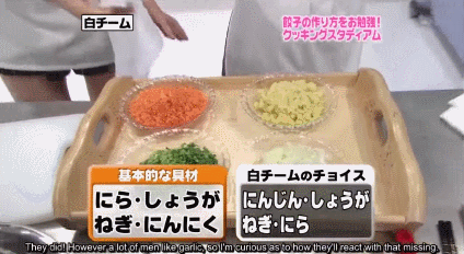 And finally, the cute gif of the set! Yuko Oshima was half twirling during the cooking episode. ^_^