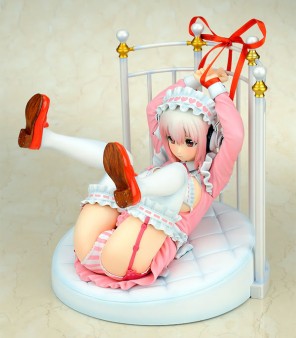 super-sonico-lolita-maid-figure