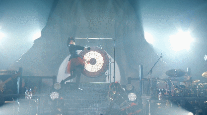 After the main set of songs, the group usually ends with Headbanger, where they smash a gong.