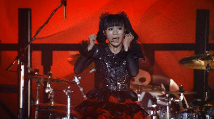 MOA-METAL lets out a cute scream.