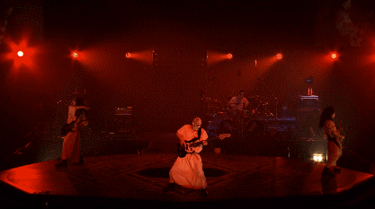 babymetal-budokan-red-night-guitar-solo2