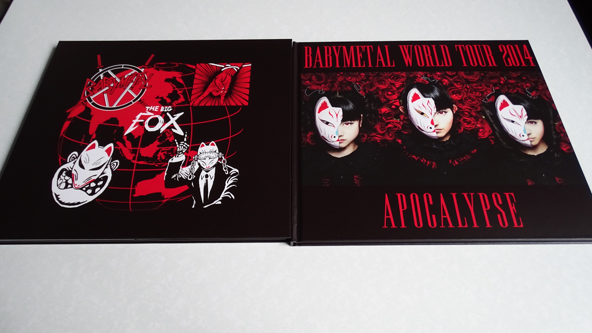 BABYMETAL World Tour 2014 Apocalypse Unboxing | hXcHector.com