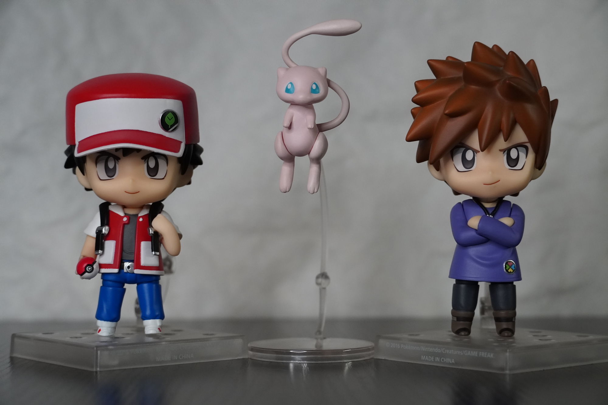 Nendoroid Pokémon Trainer Red & Green